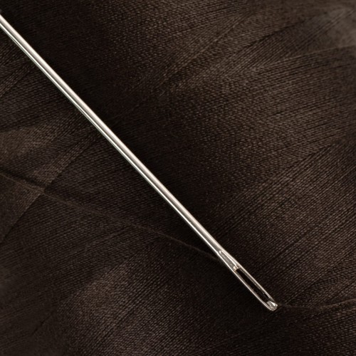 Швейные нитки (полиэстер) 40/2   "Nitka"  ( 401-502 )  4570 м №496 т.коричневый
