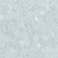 Бисер Япония "TOHO" CUBE №2   1.5 мм  5 х  5 г №0141 белый/перламутровый