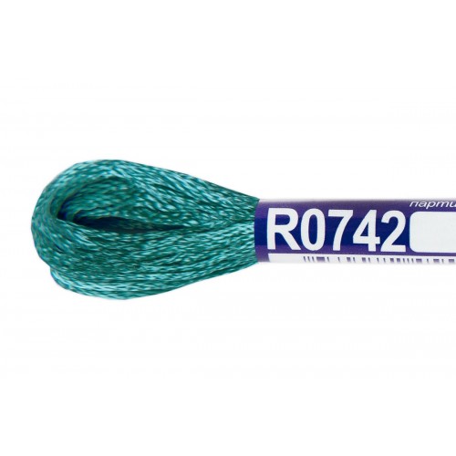 Нитки для вышивания "Gamma"   мулине   100\% вискоза   12 x  8 м R0742 т.голубой
