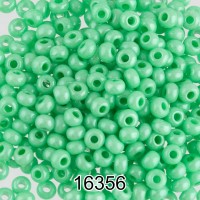 Бисер Чехия круглый 4   10/0   2.3 мм  500 г 16356 (Ф404) салатовый