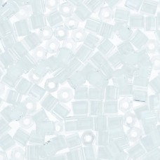 Бисер Япония "TOHO" 11/0   HEXAGON №4   2.2 мм  5 х  5 г №0981 белый