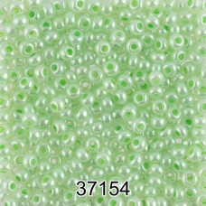 Бисер Чехия круглый 1   10/0   2.3 мм  500 г 37154 (Ф036) салатовый