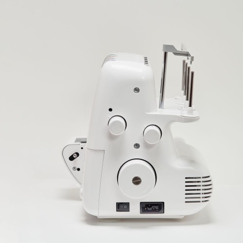 Оверлок JANETE 328 (White)