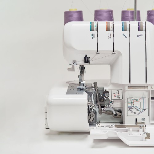 Оверлок JANETE 328 (White)