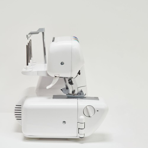 Оверлок JANETE 328 (White)