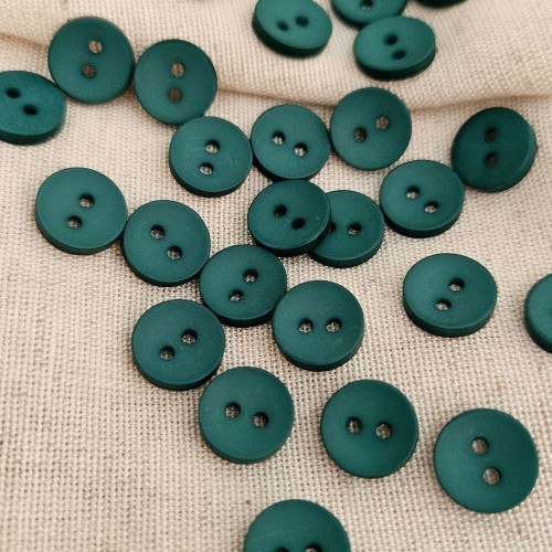Пуговица P-001. 11.5 мм/2. изумруд 18-4835 (уп. 12 шт)