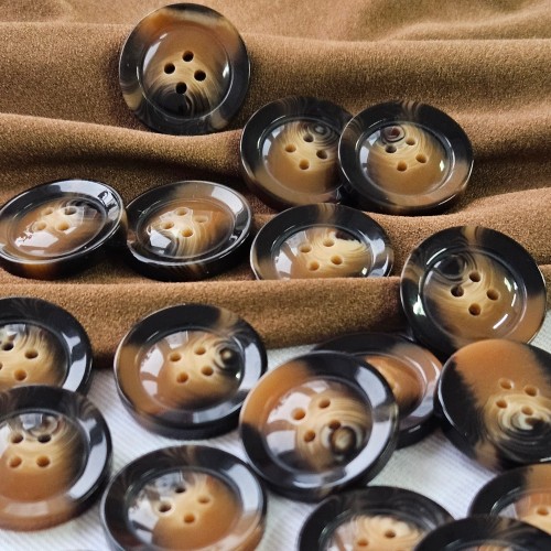 Пуговица P-BR-4681. 28 мм/4 бежево-коричневый (уп. 12 шт)