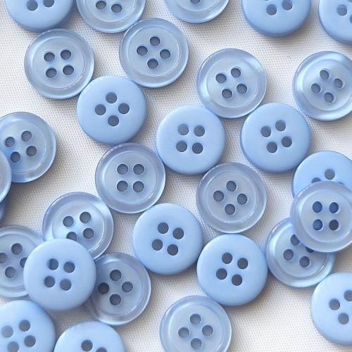 Пуговица рубашечная/блузочная (4 прокола) арт. ST1. L18 - 11. 5 мм светло-голубой (уп. 12 шт)