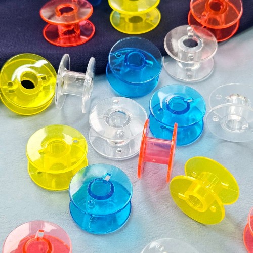 Шпулька для бытовых швейных машин пласт. (набор 10 шт. ассорти)